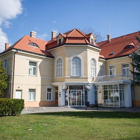 Milde'S Apartment Near The City Center - Hospodarska Street Trnava Exterior foto