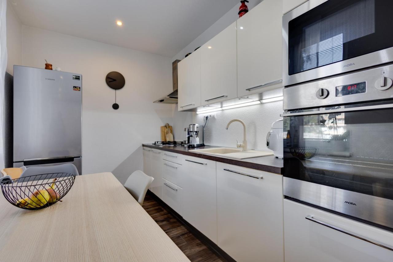 Milde'S Apartment Near The City Center - Hospodarska Street Trnava Exterior foto
